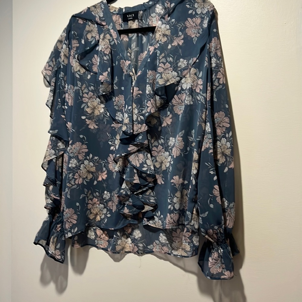 Vici too- size large